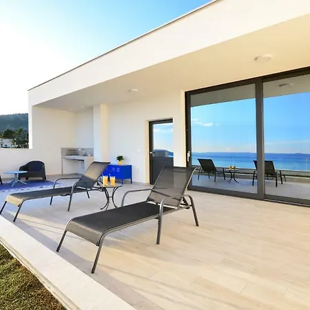 Villa Nina 1 Makarska-3